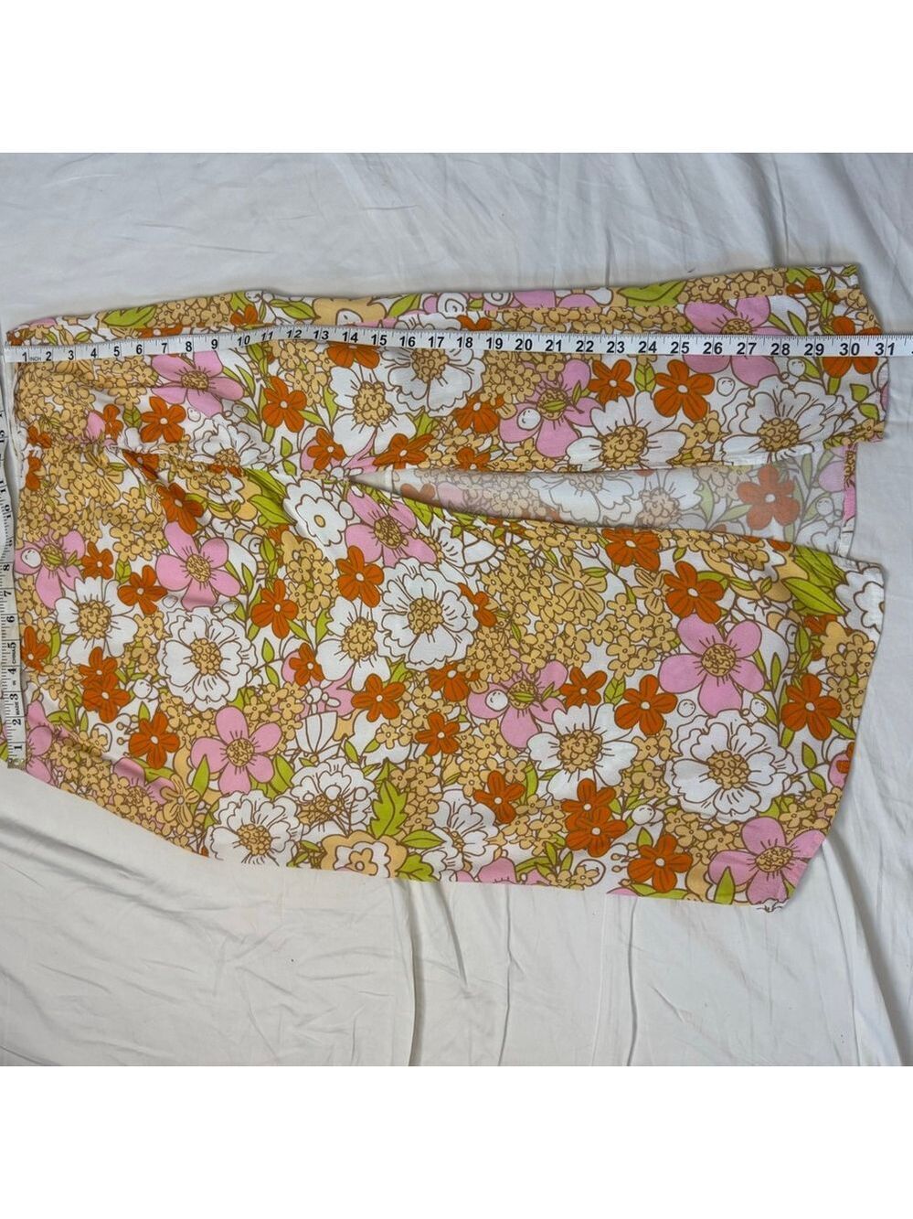Rahi Floral Skirt Retro flowers 
Women's Large Anthropologie 
Boho Flower - Picture 6 of 11